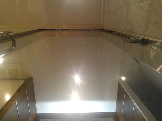 highdesign-stonebath-glassdoor-kusumi-1.jpg