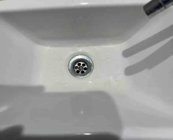 tilet-tearai-bowl_cleaning0.jpg